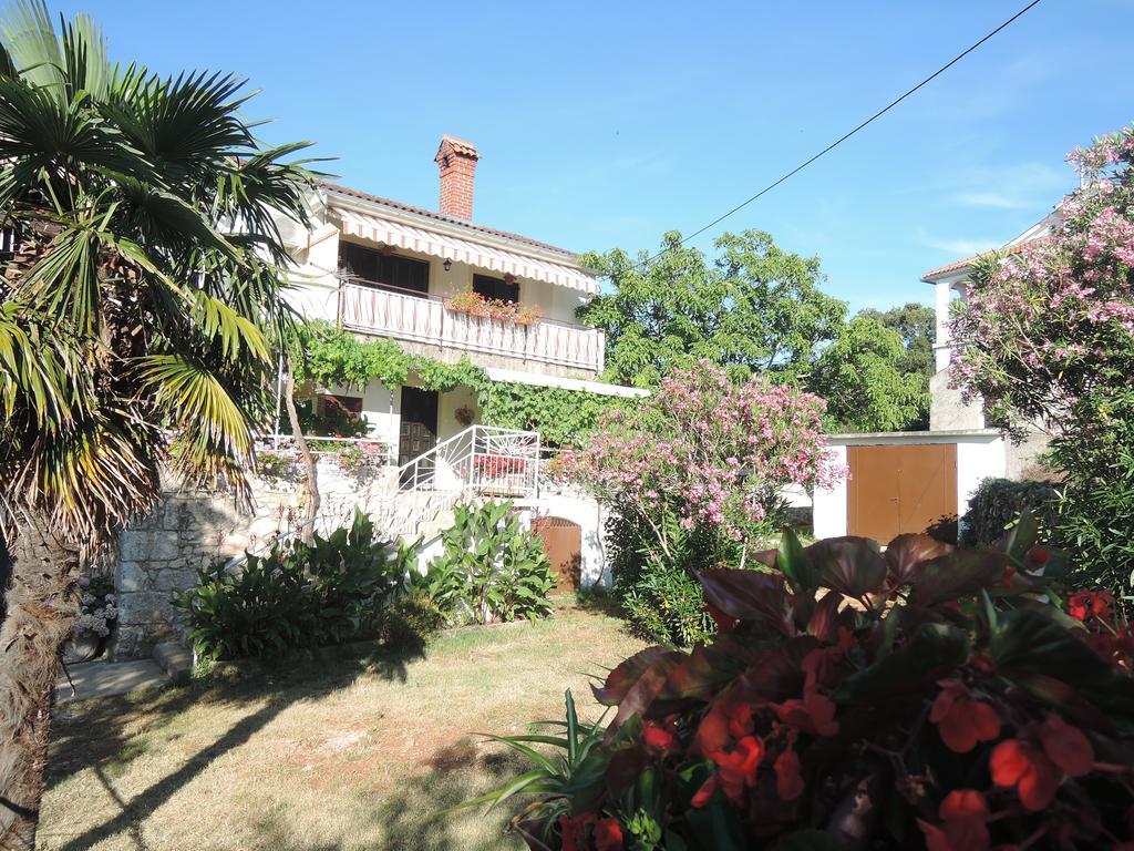 Apartments Sabina I Grapes Malinska Extérieur photo